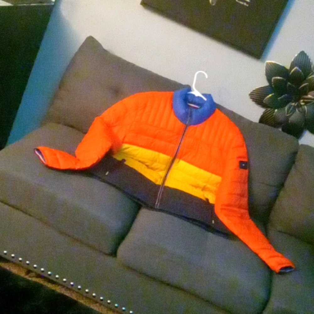 Tommy Hilfiger packable puffer